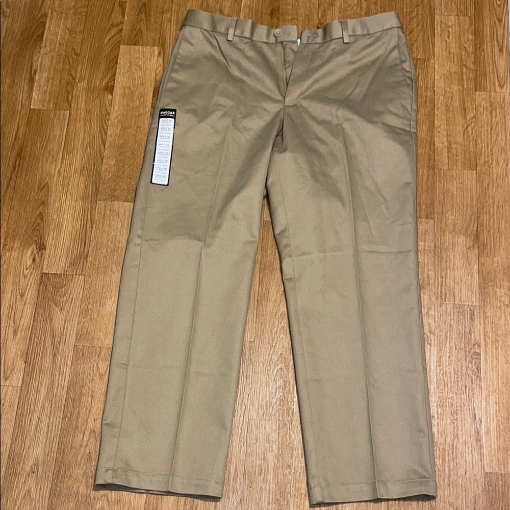Haggar Men's Work to Weekend Classic Fit Flat Front Straight Leg NWT